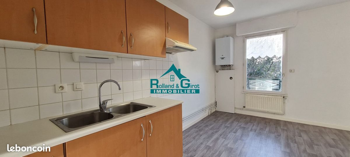 Appartement à louer, 87m², Châteaugiron