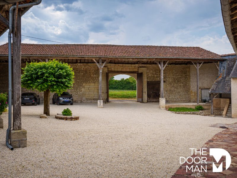 Maison à vendre, 279m², Les Trois-Moutiers