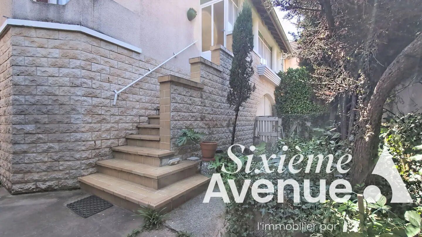 Maison à vendre, 435m², Vénissieux