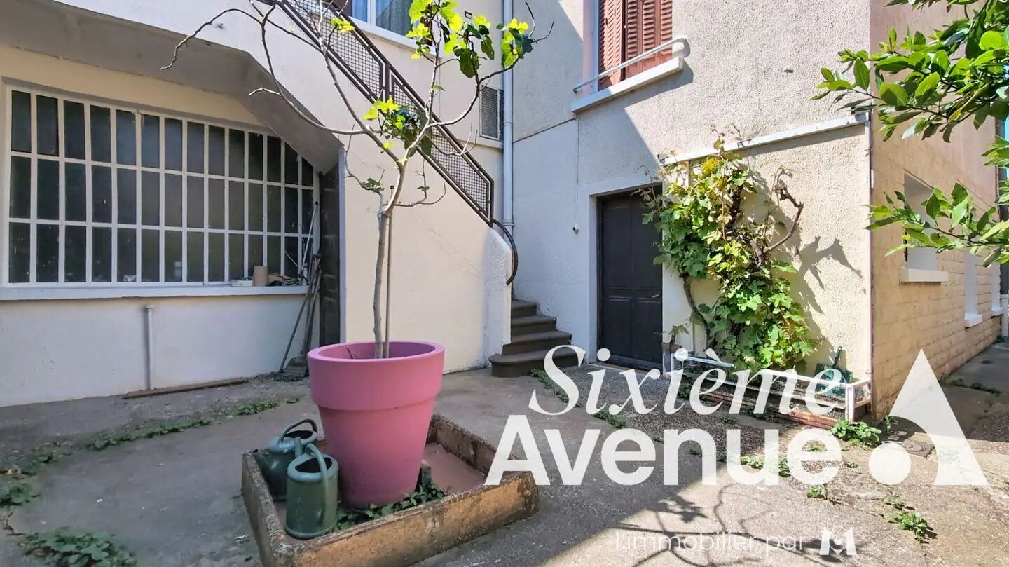 Maison à vendre, 435m², Vénissieux
