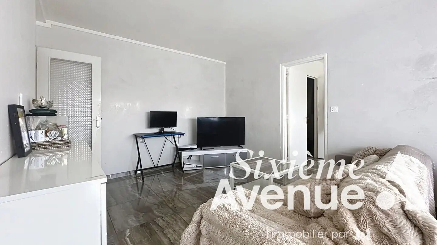 Appartement à vendre, 52m², Saint-Priest