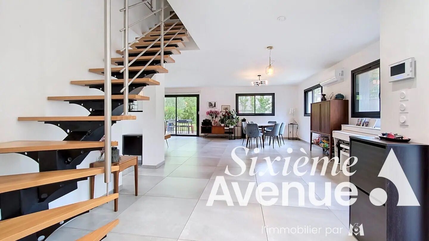Maison à vendre, 164m², Saint-Priest