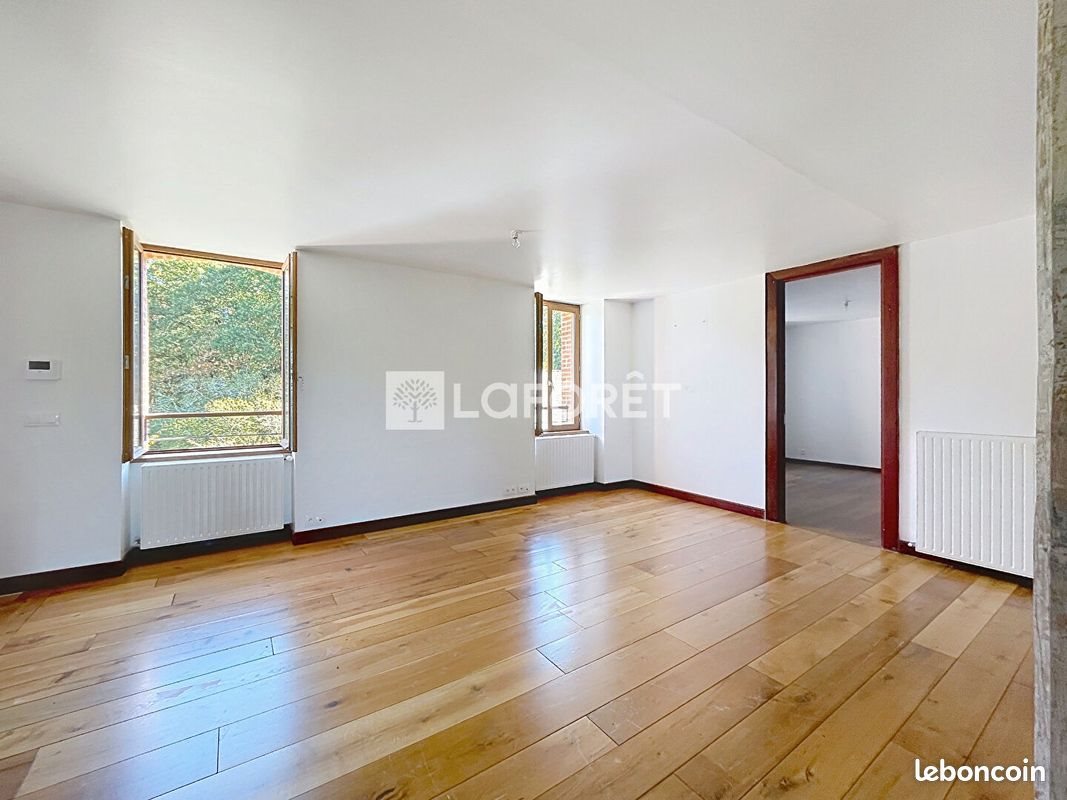 Appartement à louer, 93m², Rieux