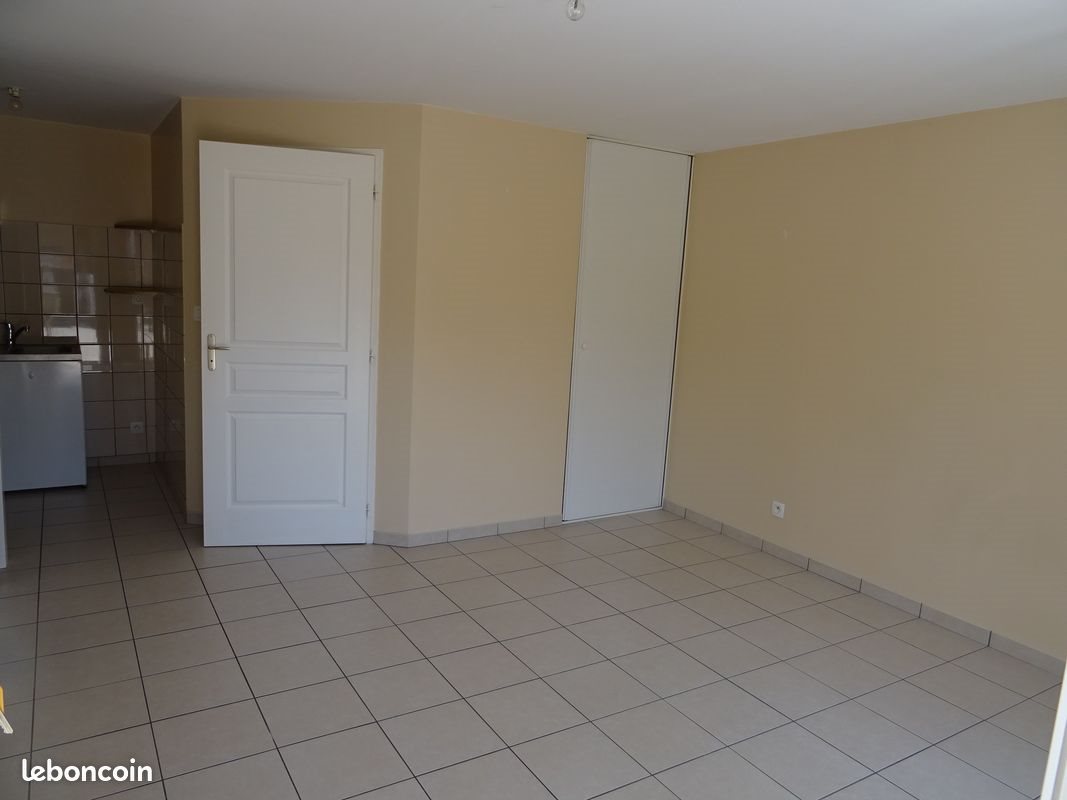 Appartement à louer, 25m², Soumoulou