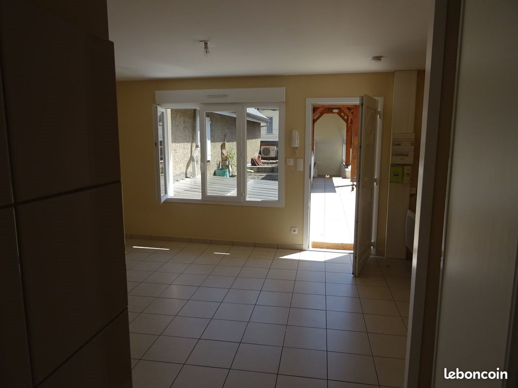 Appartement à louer, 25m², Soumoulou