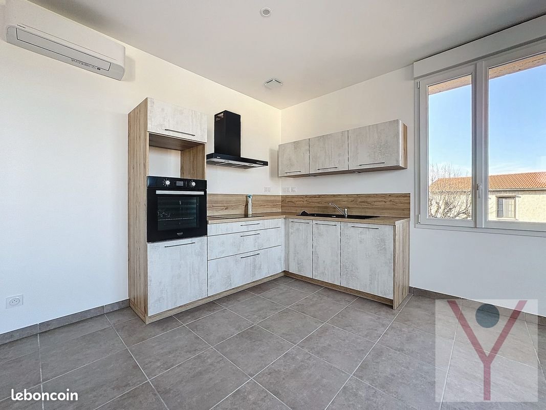 Appartement à louer, 76m², Balan