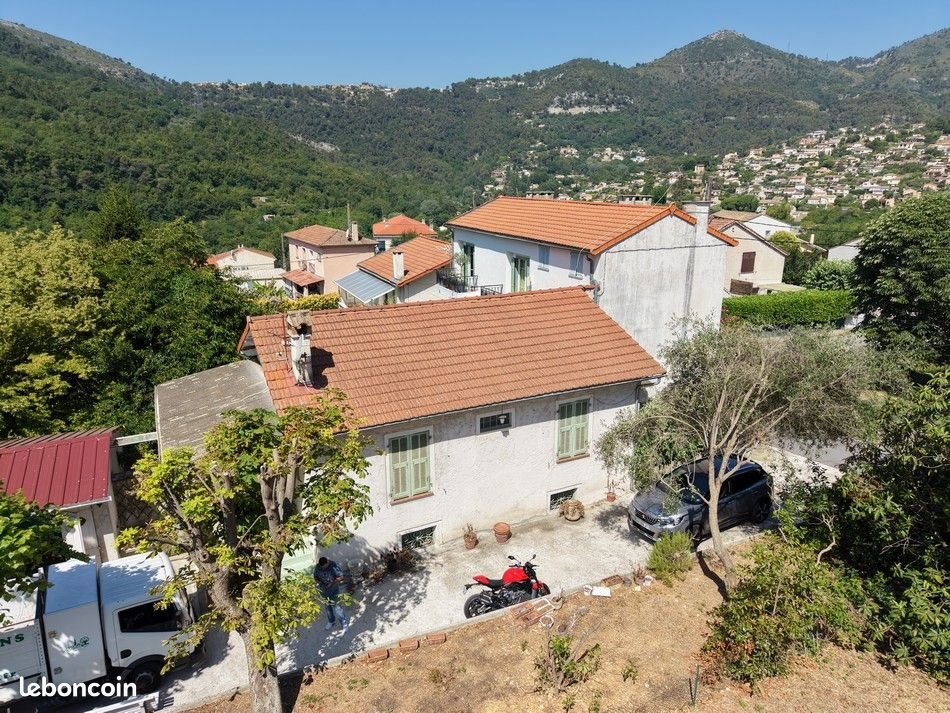 Maison à vendre, 97m², Tourrette-Levens
