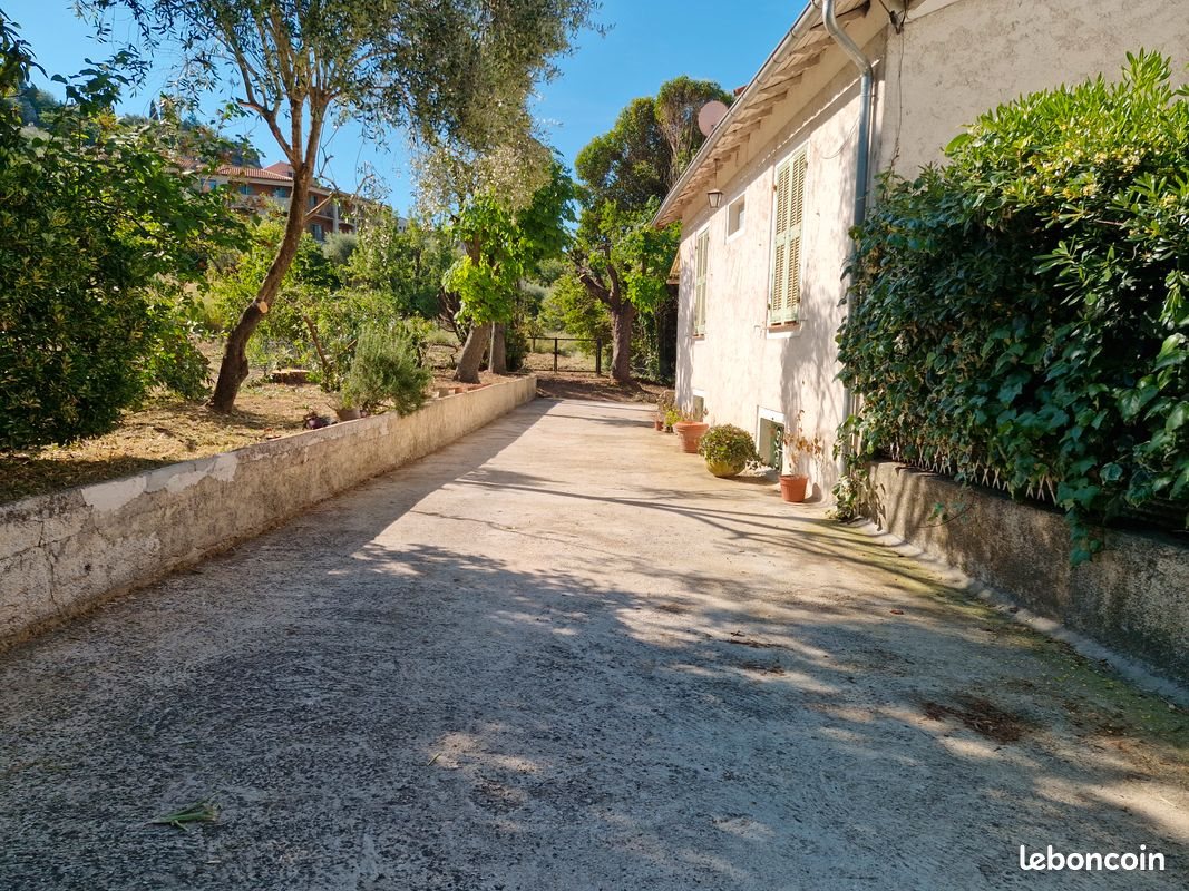 Maison à vendre, 97m², Tourrette-Levens