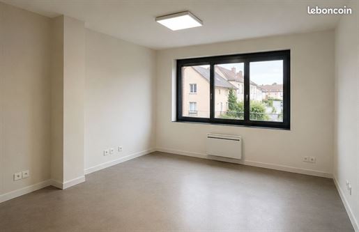 Advert pic 0