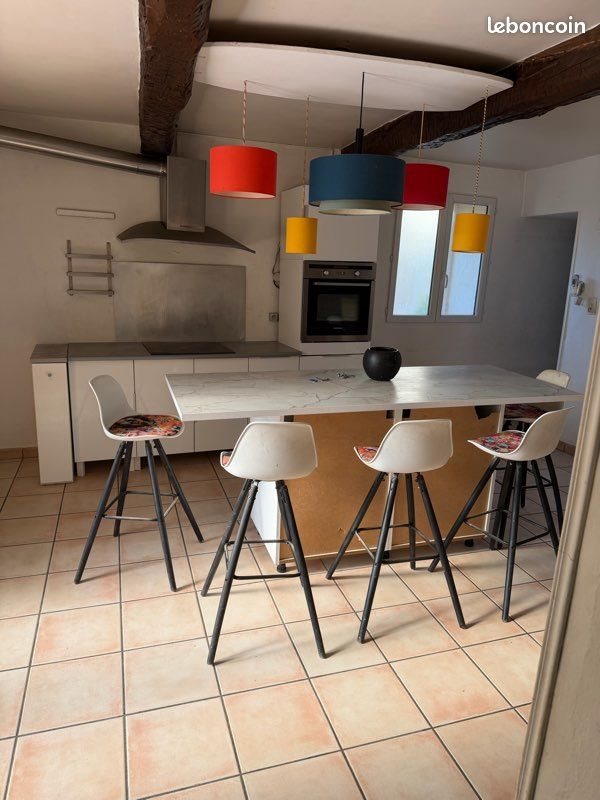 Maison à louer, 200m², La Bastide-des-Jourdans