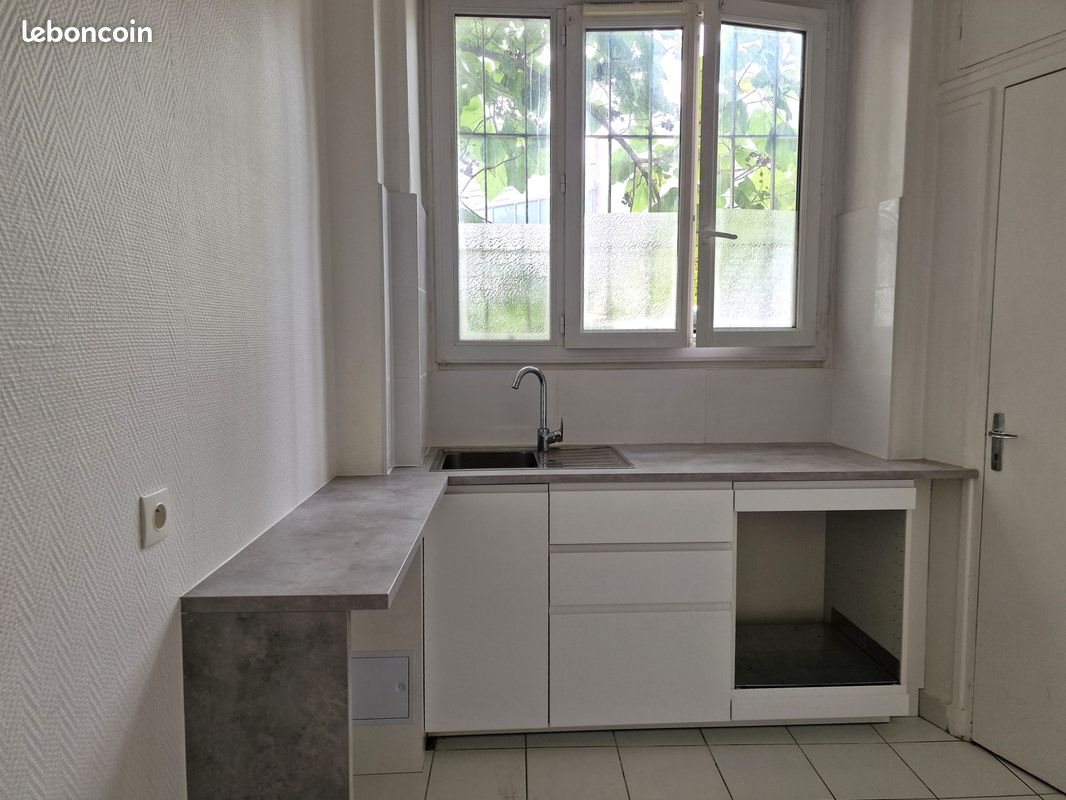 Appartement à louer, 24m², Nanterre