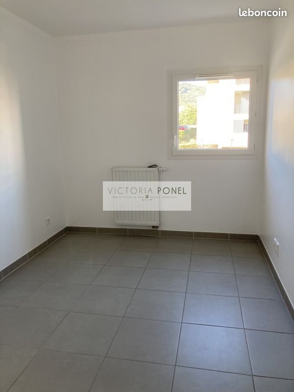 Appartement à louer, 61m², Hyères