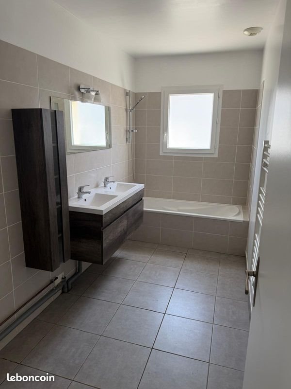 Maison à louer, 84m², Tresses