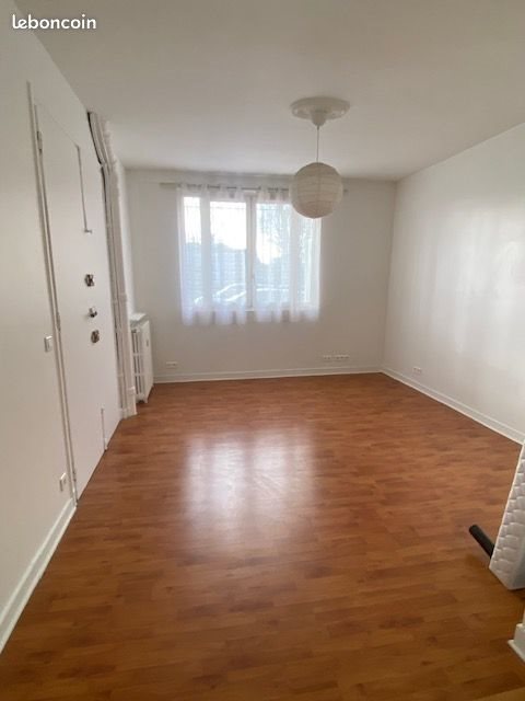 Appartement à louer, 33m², Clichy