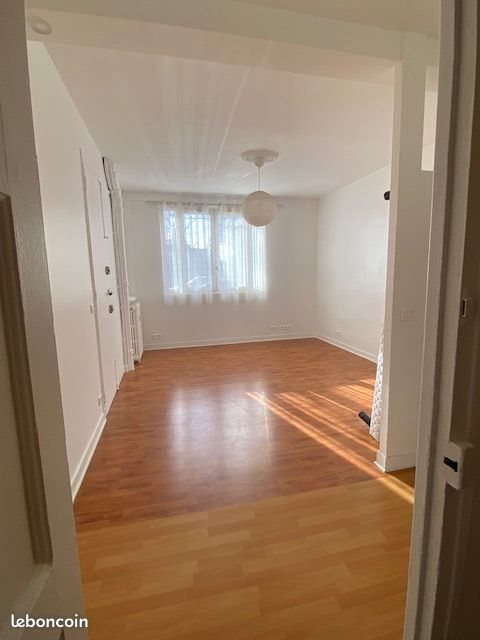 Appartement à louer, 33m², Clichy