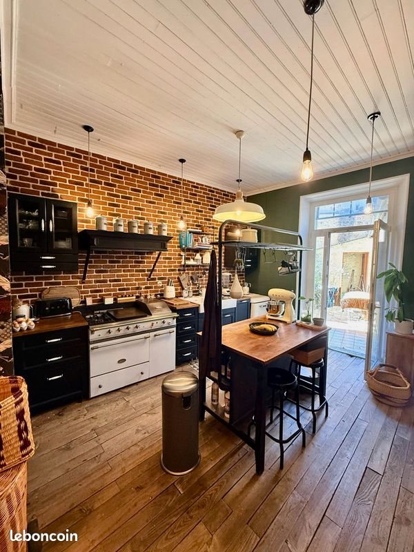 Maison à vendre, 180m², Figeac
