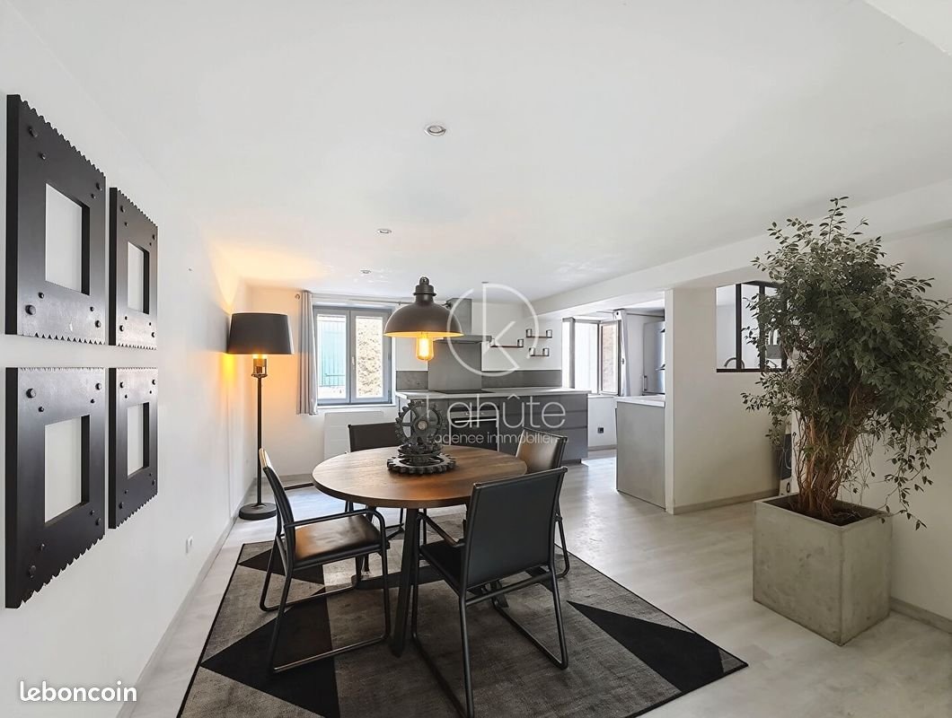 Maison à vendre, 116m², Orliénas
