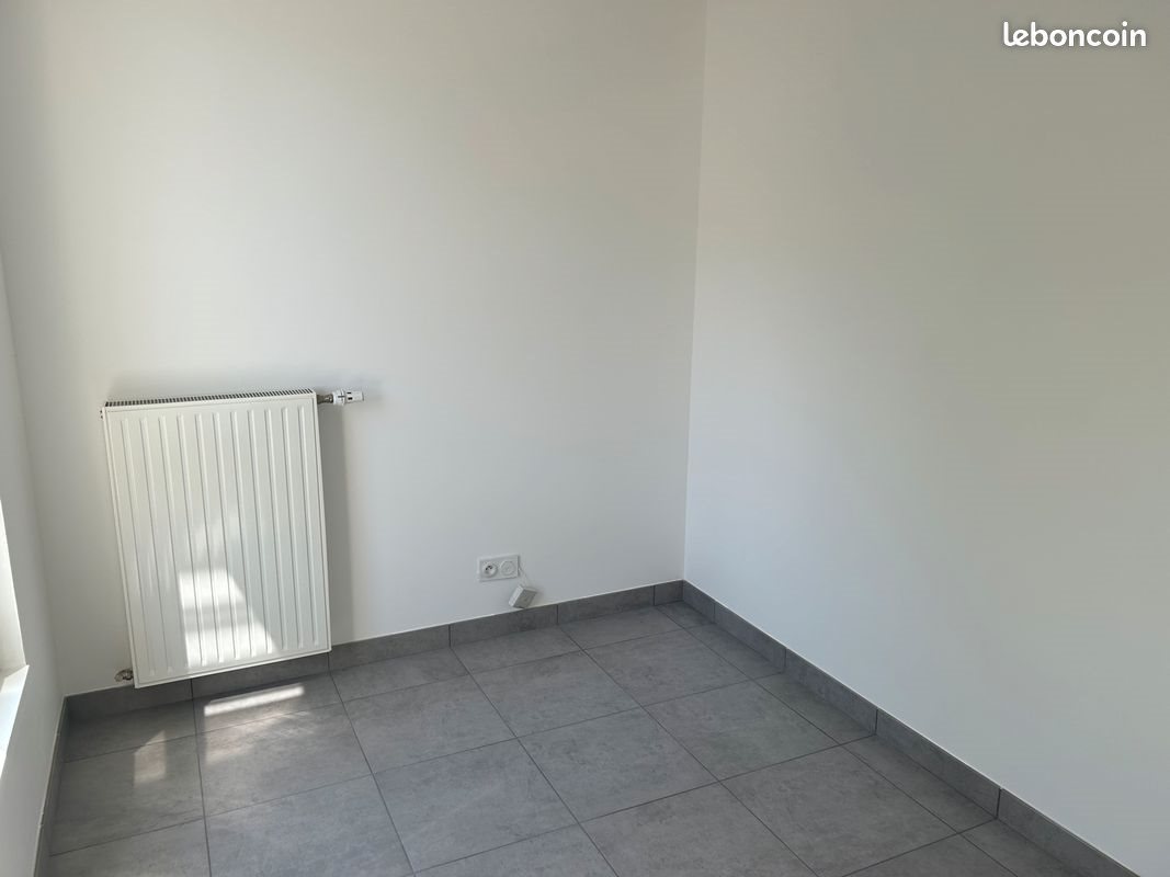 Appartement à louer, 52m², Sathonay-Camp