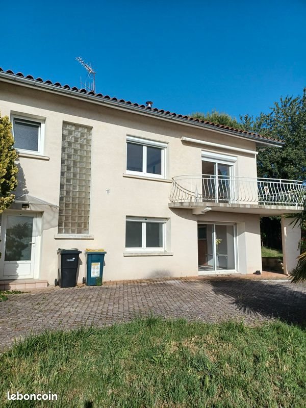 Maison à louer, 130m², Unieux