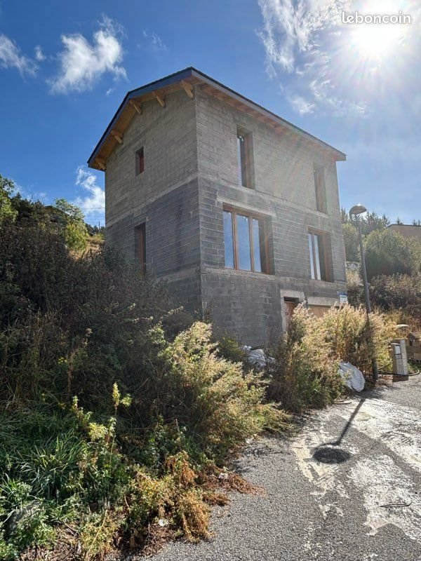 Maison à vendre, 95m², Egat
