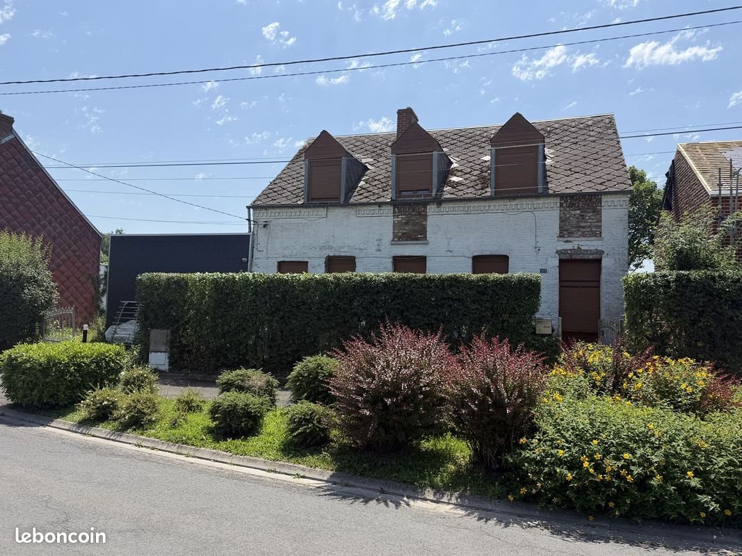 Maison à vendre, 118m², Feignies