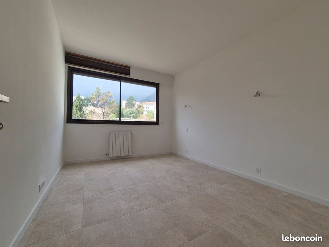 Appartement à louer, 105m², Ville-di-Pietrabugno