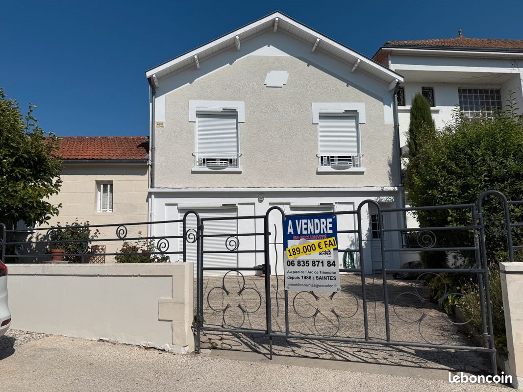 Maison à vendre, 199m², Saintes