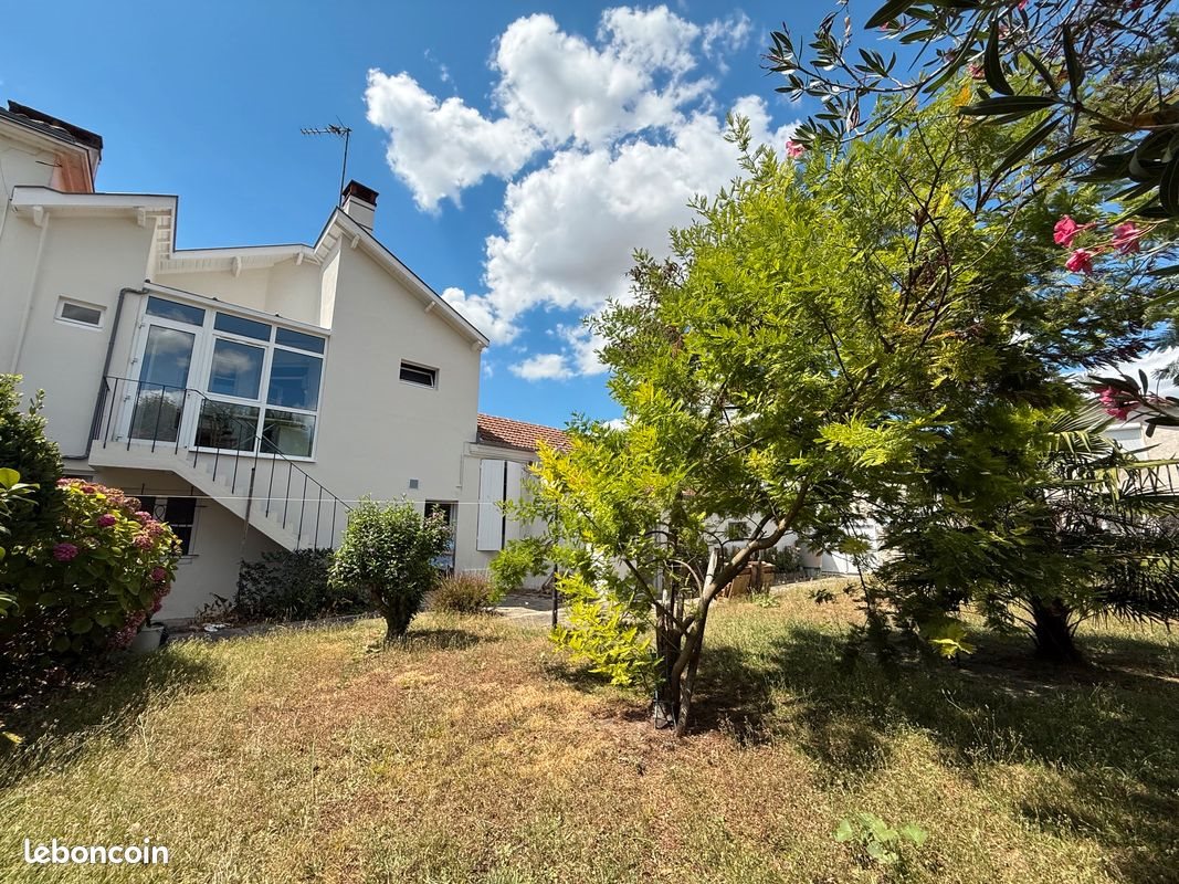 Maison à vendre, 199m², Saintes