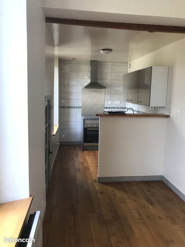Appartement à louer, 59m², Cézy