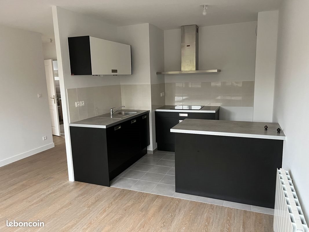 Appartement à louer, 41m², Bréhal