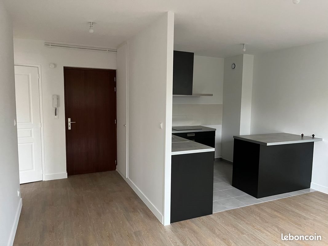Appartement à louer, 41m², Bréhal