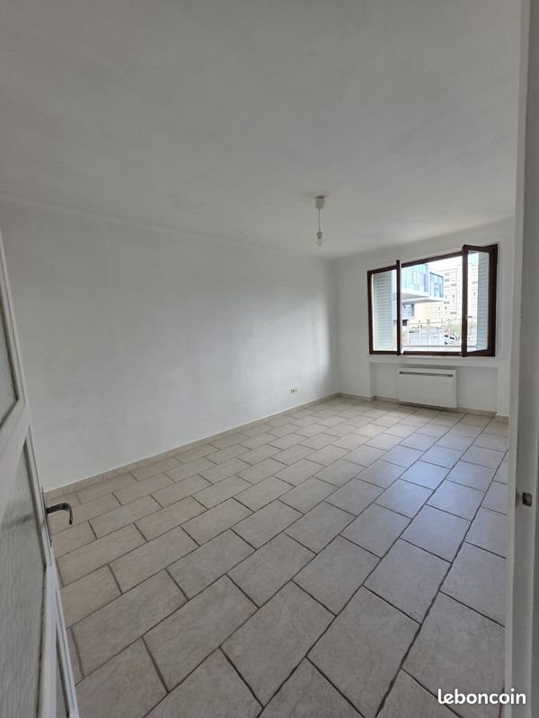 Appartement à louer, 60m², Lyon 8ème
