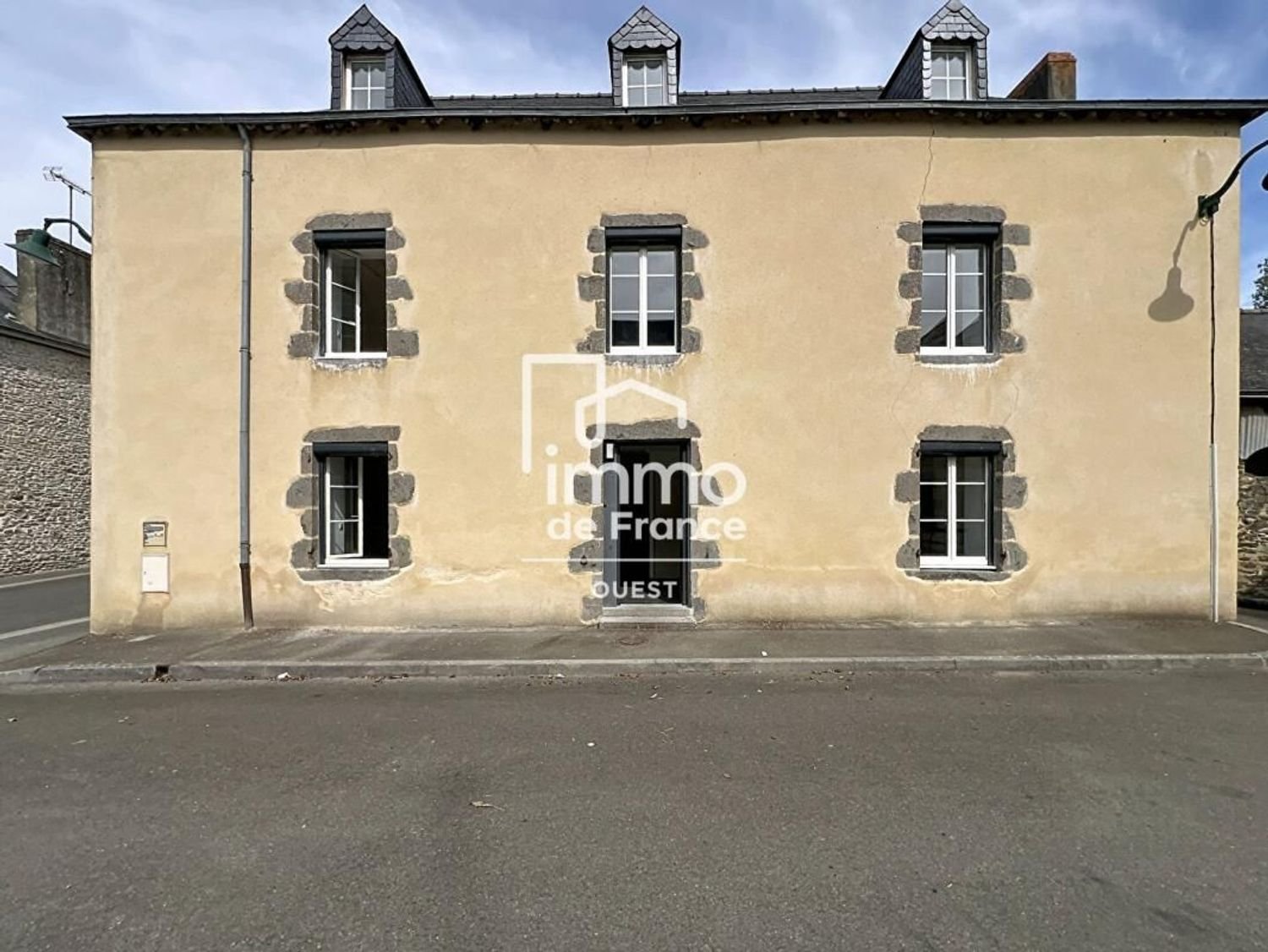 Maison à louer, 145m², Saint-Georges-sur-Erve