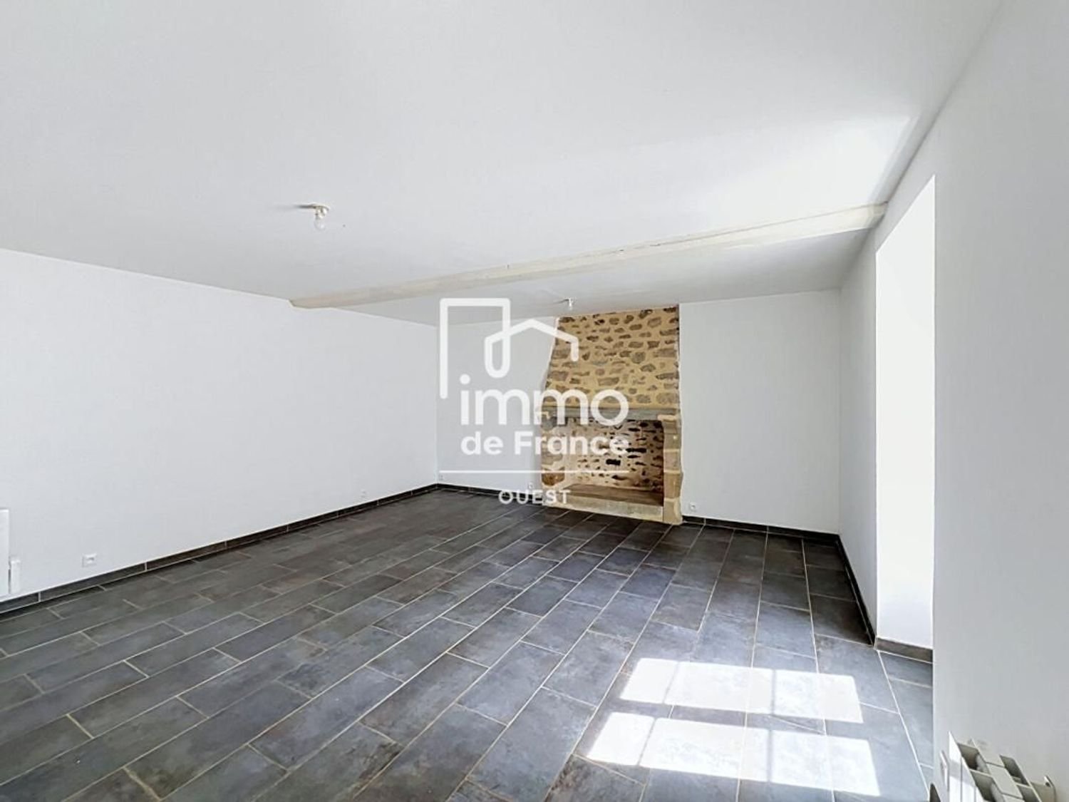 Maison à louer, 145m², Saint-Georges-sur-Erve