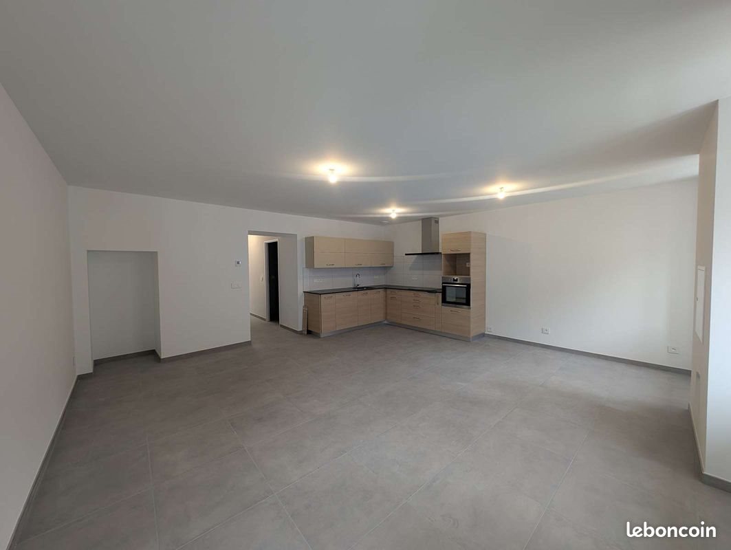 Appartement à louer, 65m², Val-d’Arc