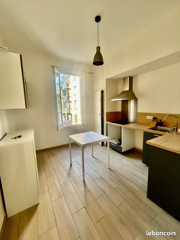 Appartement à louer, 60m², Bastia