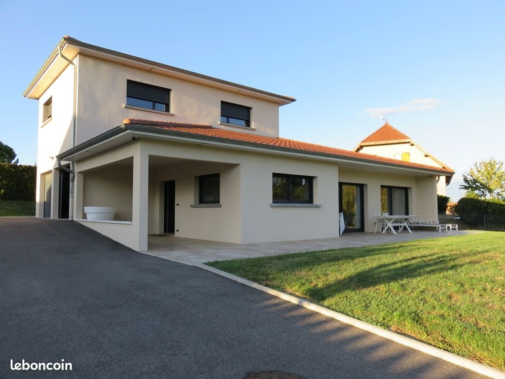 Maison à louer, 153m², Roche