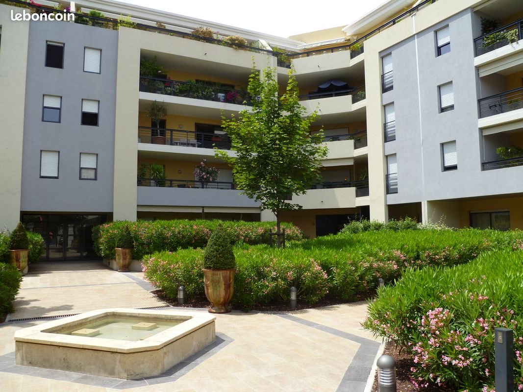 Appartement à louer, 46m², Nîmes