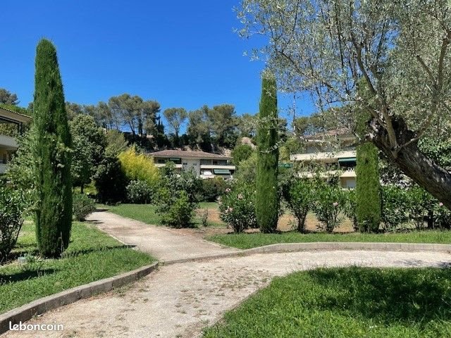 Appartement à louer, 44m², Nîmes