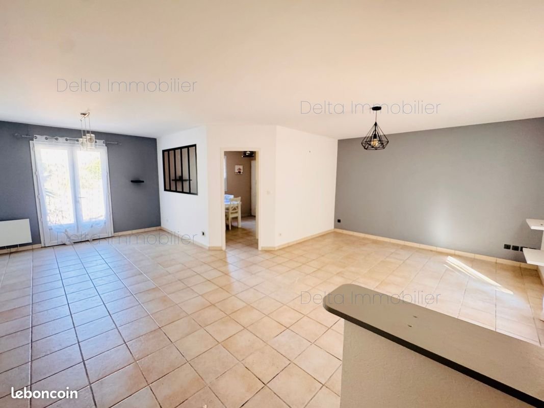 Maison à louer, 104m², Foëcy