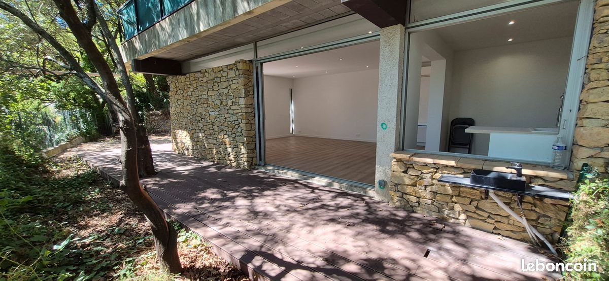 Appartement à louer, 110m², Le Broc