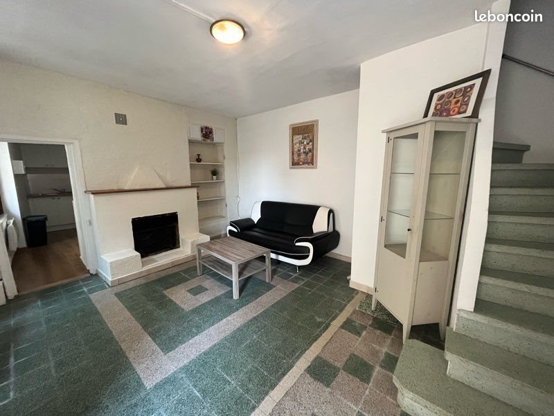 Maison à louer, 69m², Saissac