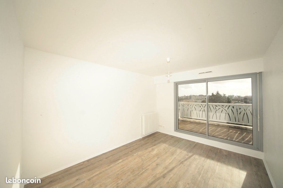 Appartement à louer, 56m², Bordeaux
