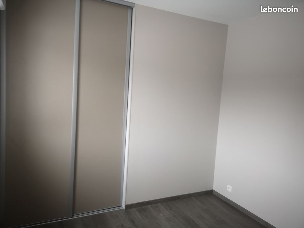Appartement à louer, 68m², Féternes