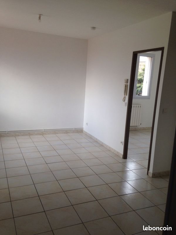 Appartement à louer, 31m², Marseille 16ème