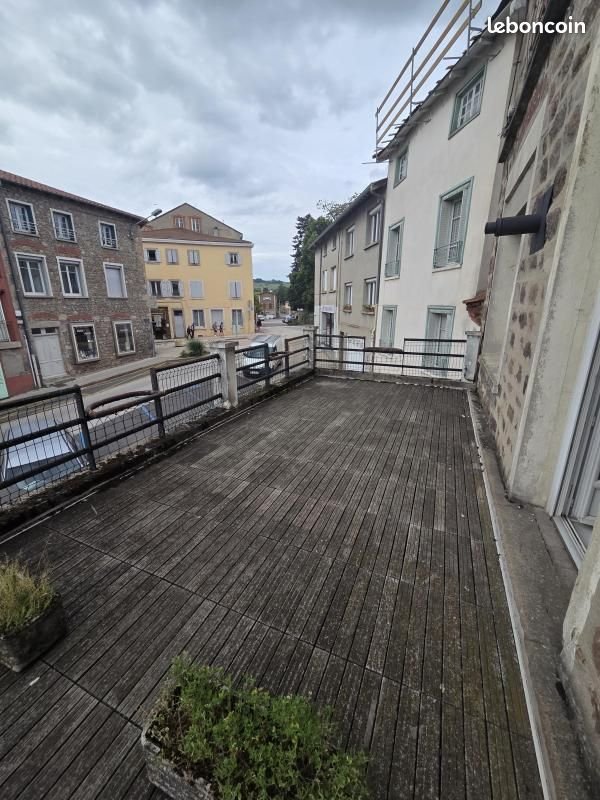 Appartement à louer, 142m², Saint-Symphorien-sur-Coise