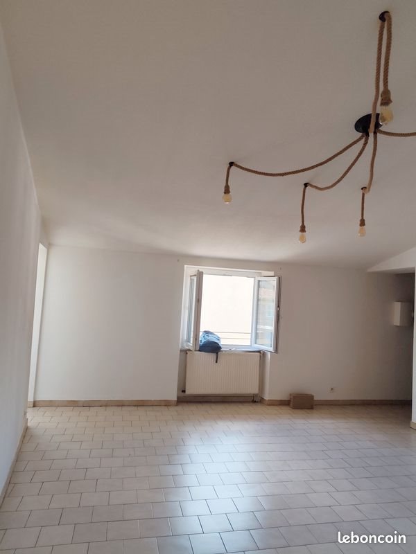 Appartement à louer, 82m², Nîmes