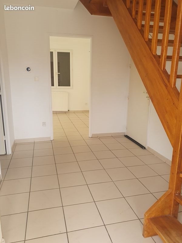 Maison à louer, 85m², Belvèze-du-Razès