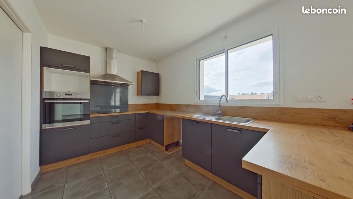 Maison à louer, 106m², Poitiers