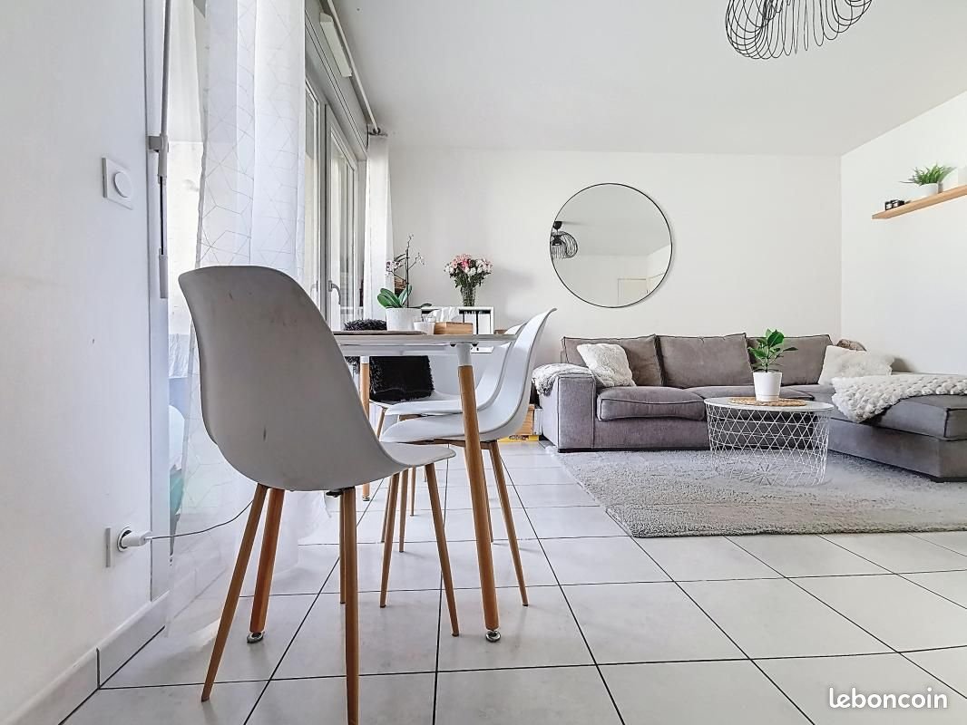 Appartement à vendre, 46m², Bron